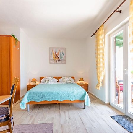 Mare-More Studio W Balcony And Beach Front And View 扎达尔 外观 照片